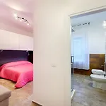 게스트하우스 Eleroom 4*
